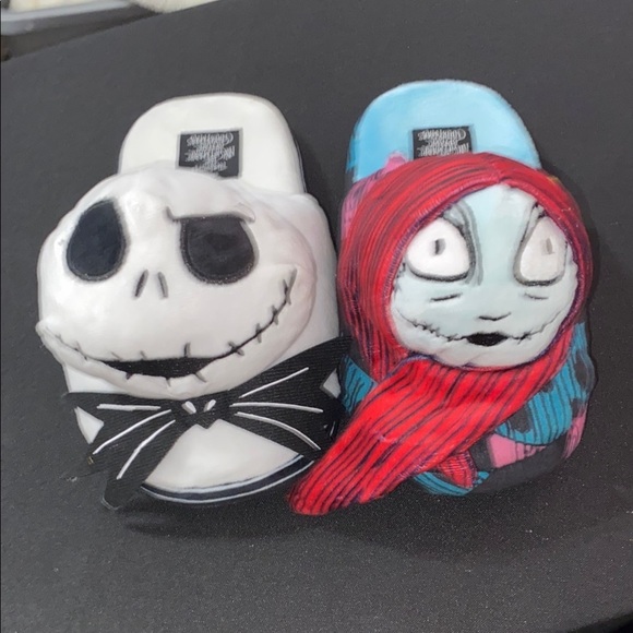 Disney Nightmare Before Christmas Slippers adult size 7/8 VERY CLEAN - Picture 1 of 10